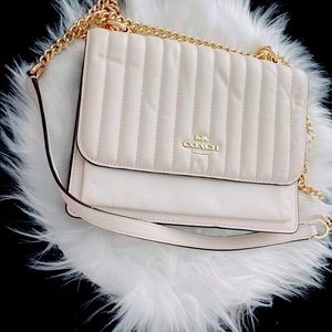 Klare Crossbody With Linear Quilting